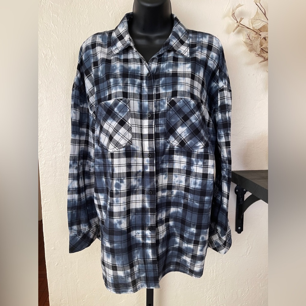A.N.A‎ Long Sleeve Button Down Top